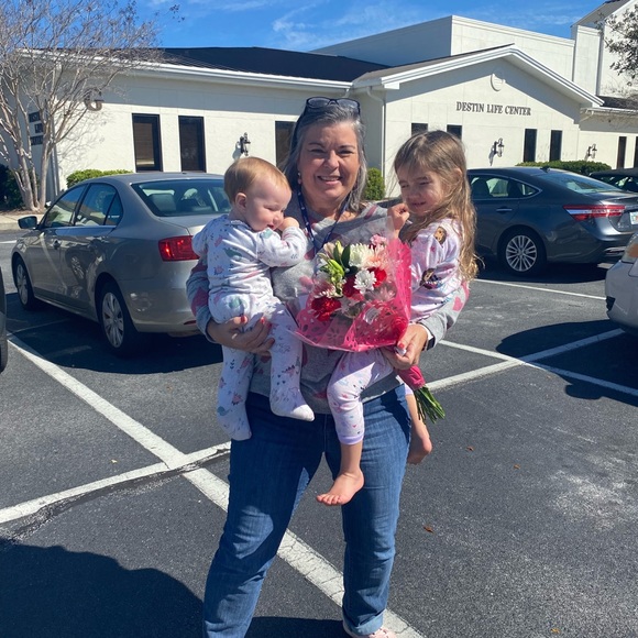 Meet your Posher, Robin - Picture 5 of 7